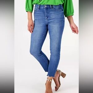 Laurie Felt Daisy Denim Crop Easy Skinny Jeans